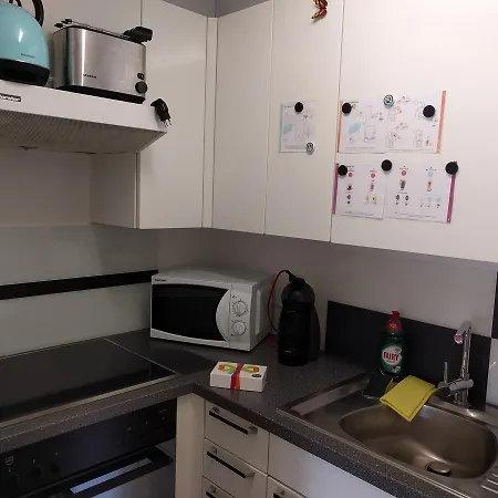 - Swimming Pool Available Apartmanhotel