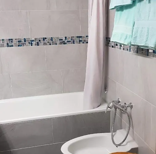 - Swimming Pool Available 4* Davos