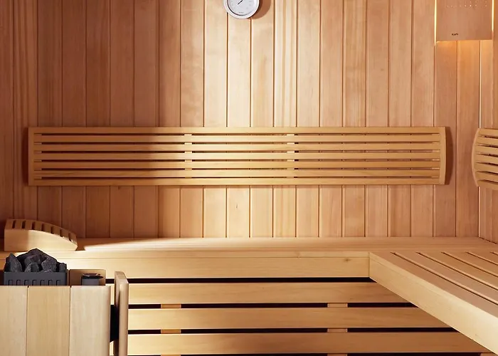 Aparthotel - Swimming Pool Available 4*