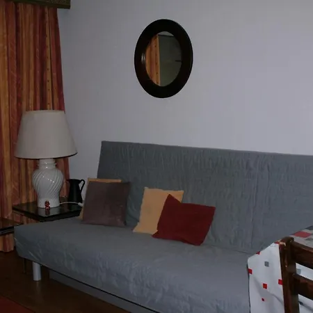 - Swimming Pool Available Appart hôtel Davos