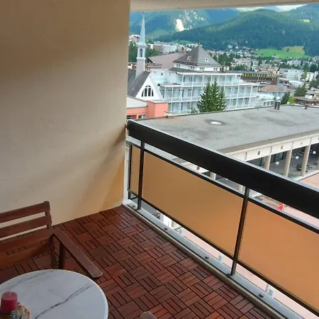 - Swimming Pool Available Appart hôtel Davos