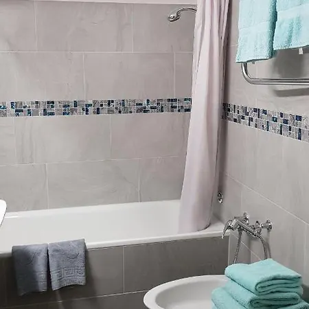 - Swimming Pool Available 4* דאבוס