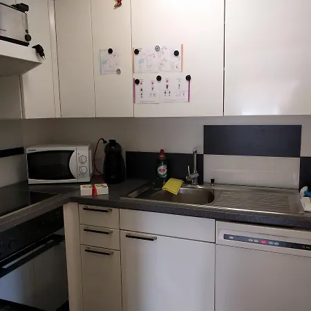 - Swimming Pool Available מלון דירות דאבוס